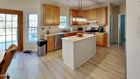 33 Mill Pond Road Jackson NJ 08527