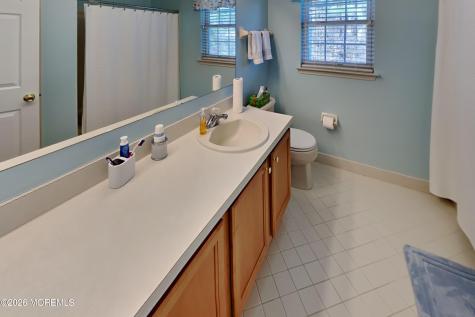 33 Mill Pond Road Jackson NJ 08527