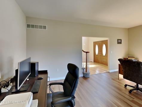 33 Mill Pond Road Jackson NJ 08527