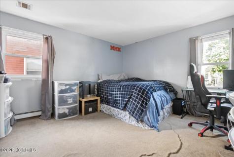 33 Monmouth Avenue North Middletown NJ 07748