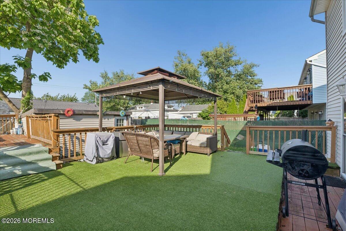 33 Monmouth Avenue North Middletown NJ 07748
