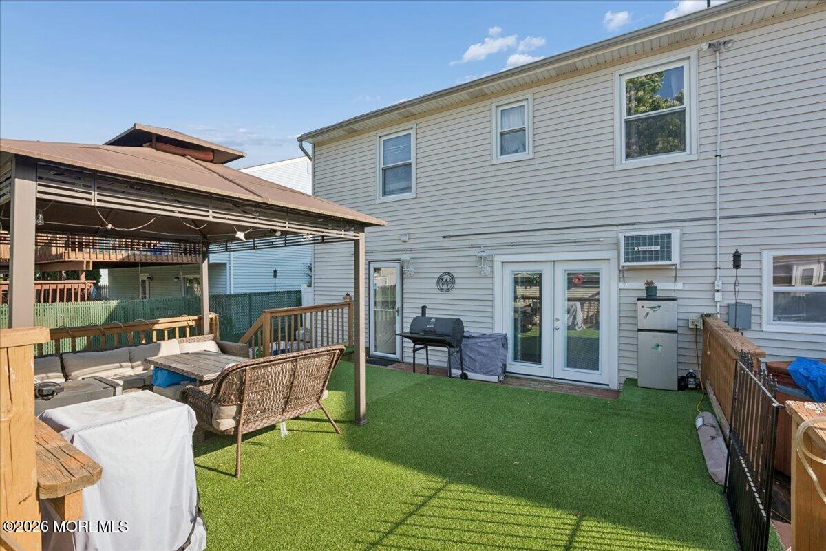 33 Monmouth Avenue North Middletown NJ 07748
