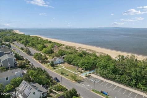 33 Monmouth Avenue North Middletown NJ 07748