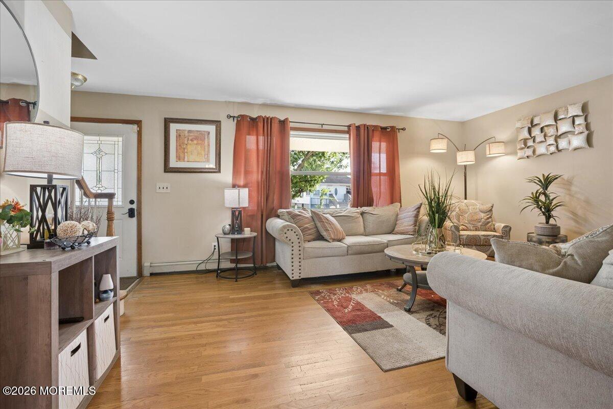 33 Monmouth Avenue North Middletown NJ 07748