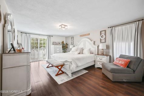 1 Parkview Way Englishtown NJ 07726