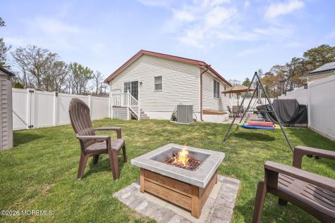 1 Parkview Way Englishtown NJ 07726
