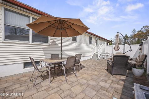 1 Parkview Way Englishtown NJ 07726
