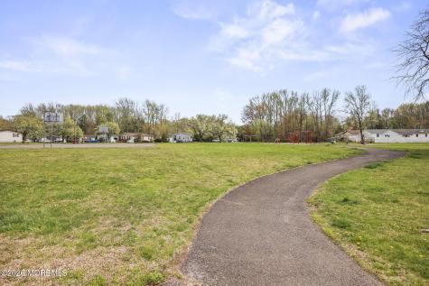 1 Parkview Way Englishtown NJ 07726