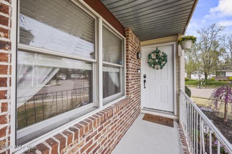 1 Parkview Way Englishtown NJ 07726