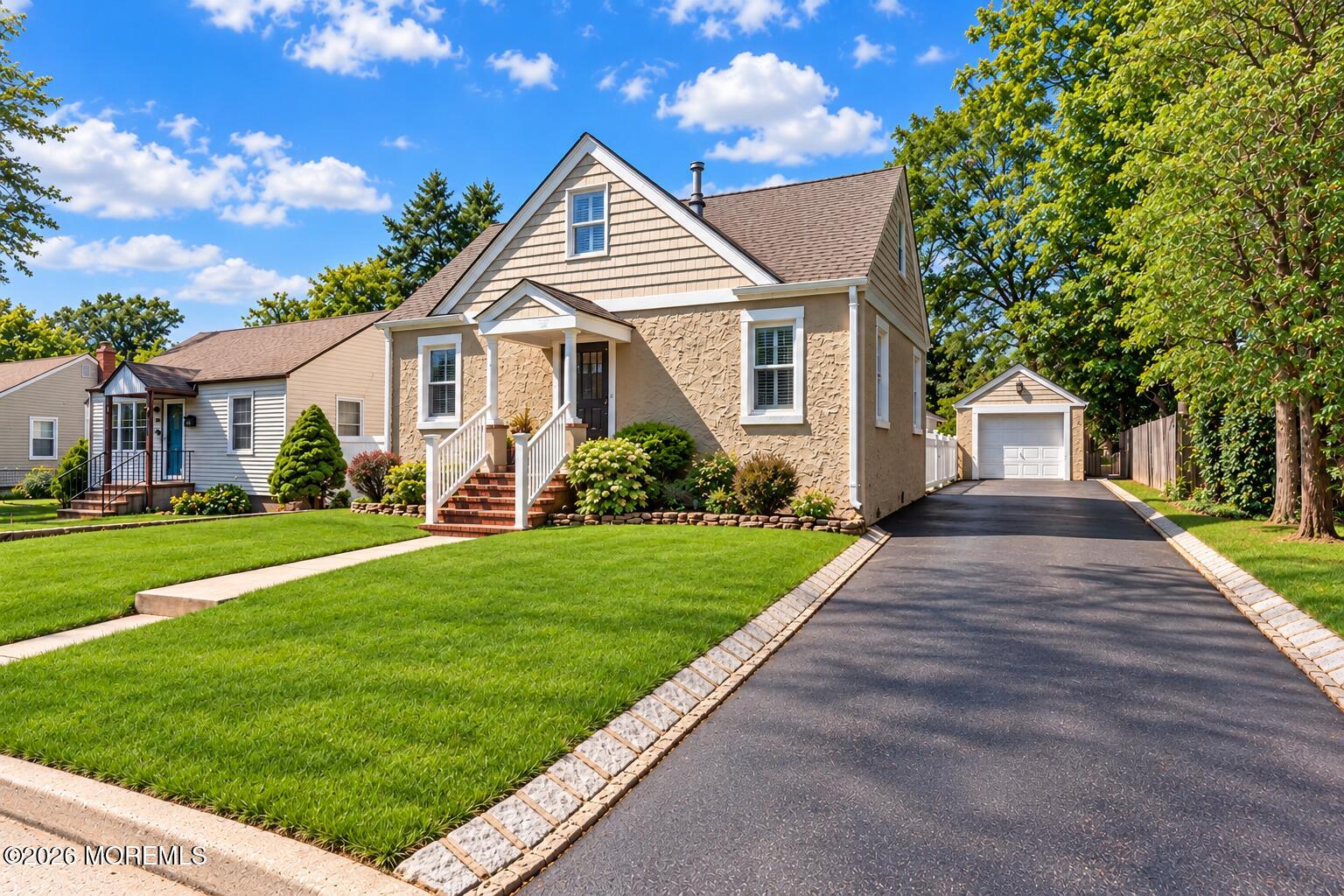 542 Clinton Avenue Belford NJ 07718