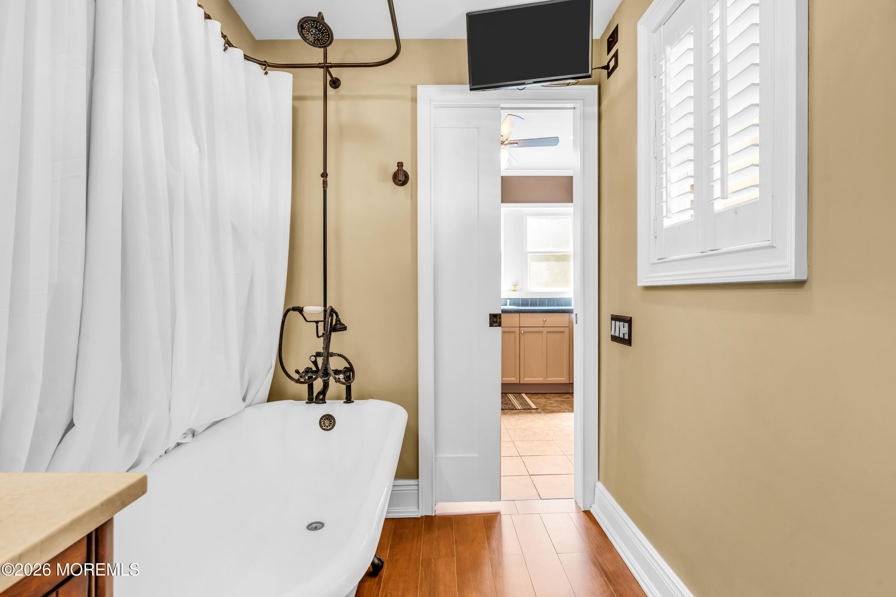 542 Clinton Avenue Belford NJ 07718