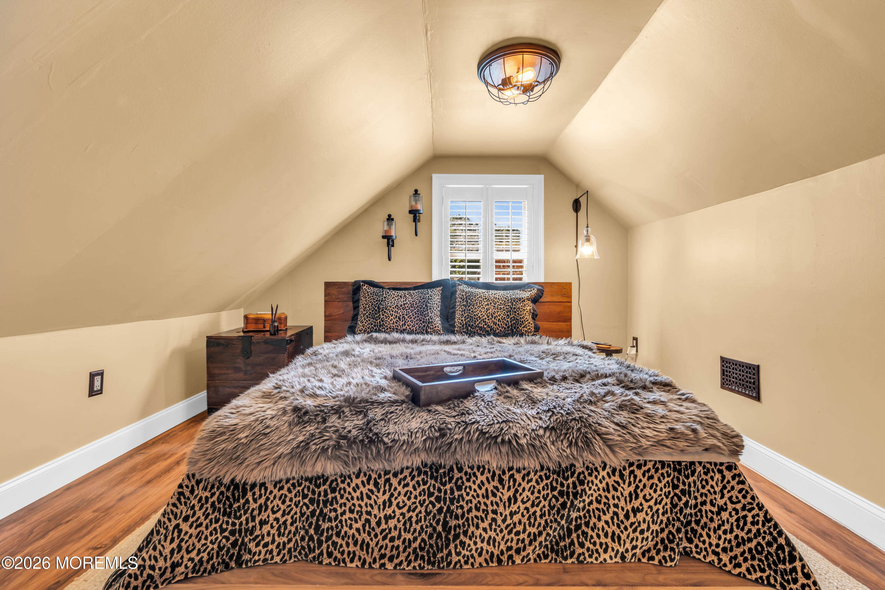 542 Clinton Avenue Belford NJ 07718