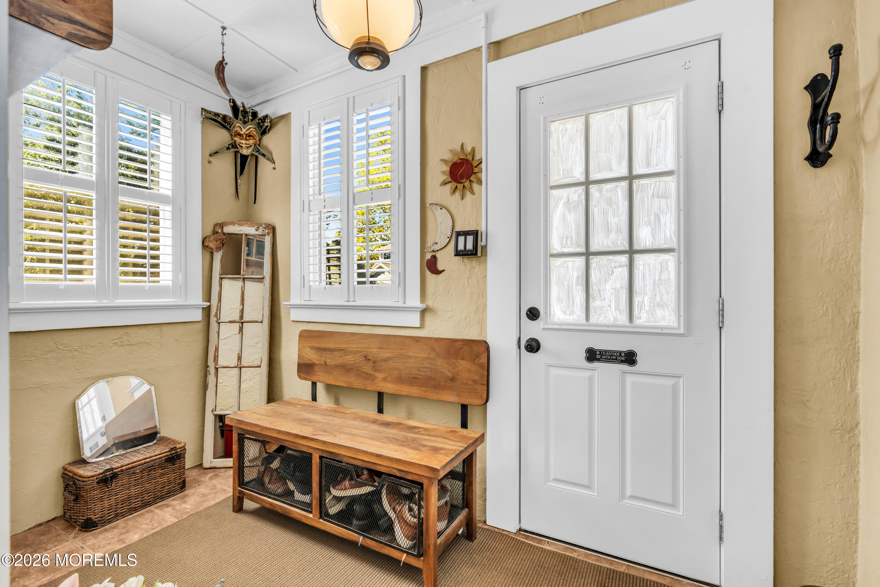 542 Clinton Avenue Belford NJ 07718
