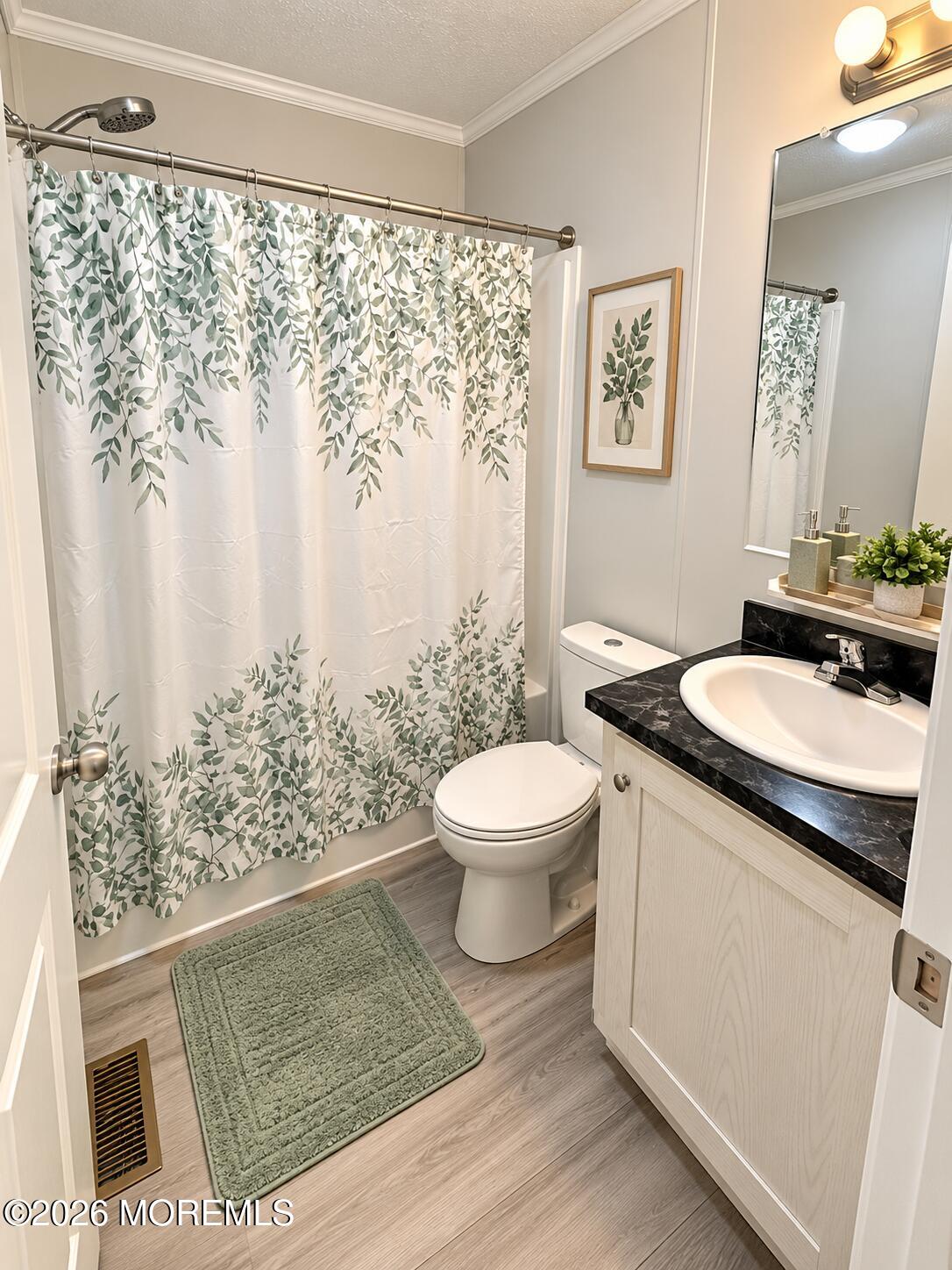 28 Sams Mobile Home Court Hazlet NJ 07730