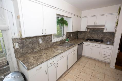 4 Wilmot Road Sayreville NJ 08872