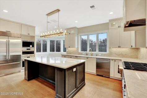 12 Cook Court Millstone NJ 08535
