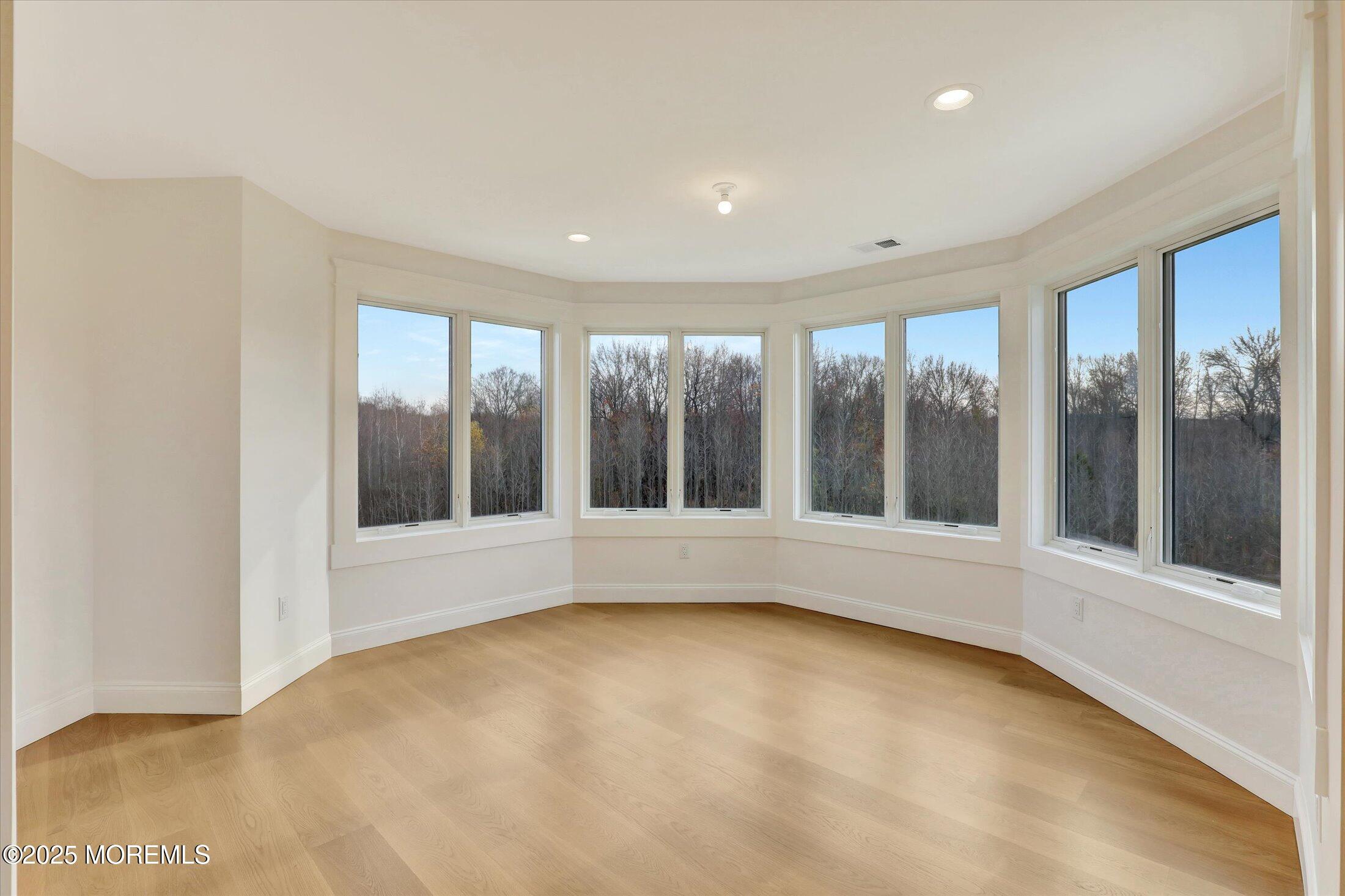 12 Cook Court Millstone NJ 08535
