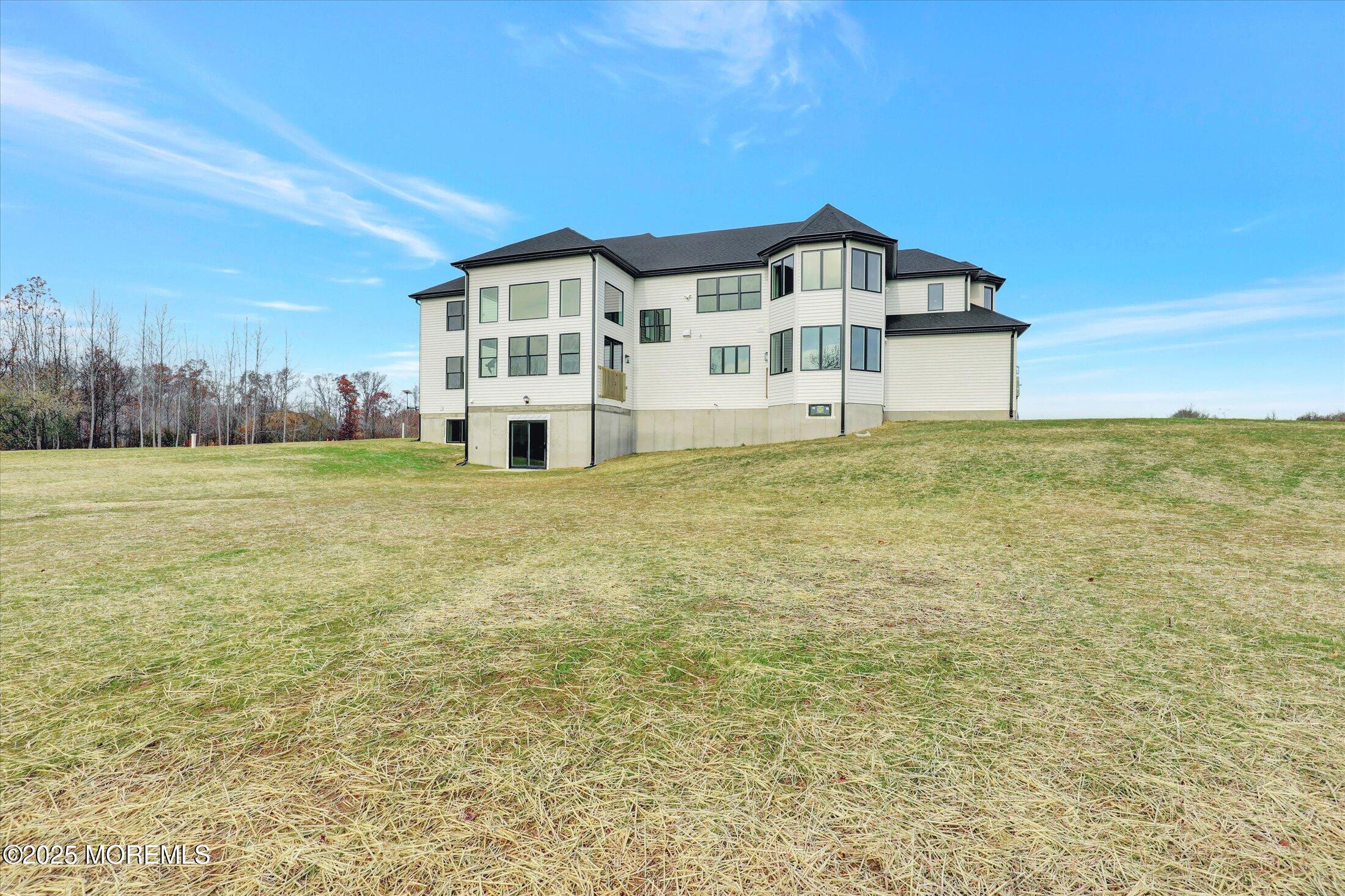 12 Cook Court Millstone NJ 08535