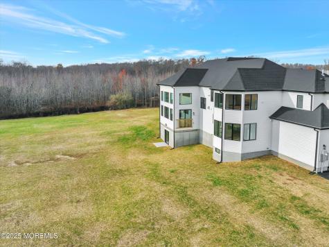 12 Cook Court Millstone NJ 08535