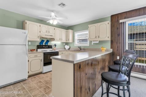 10 Picasso Court Toms River NJ 08757