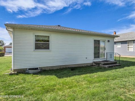10 Picasso Court Toms River NJ 08757