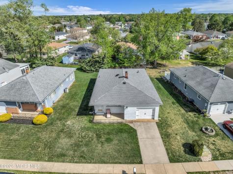 10 Picasso Court Toms River NJ 08757