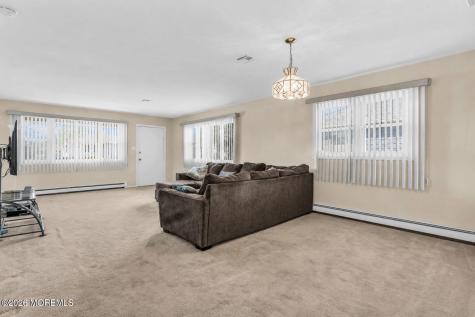 10 Picasso Court Toms River NJ 08757
