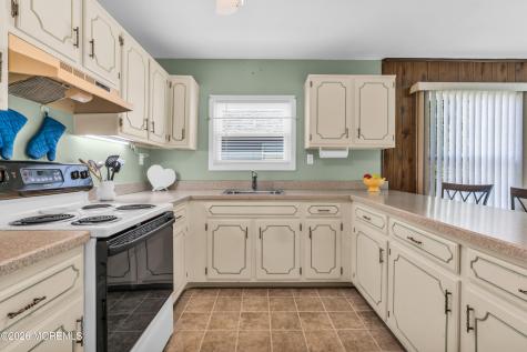 10 Picasso Court Toms River NJ 08757