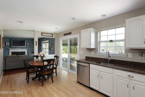 22 Roe Lane Howell NJ 07731