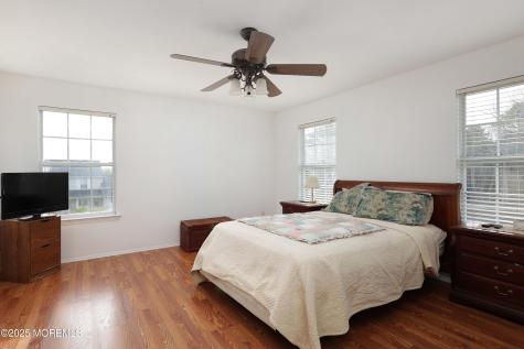 22 Roe Lane Howell NJ 07731