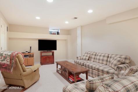 22 Roe Lane Howell NJ 07731