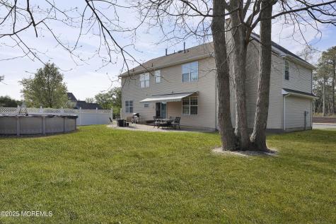 22 Roe Lane Howell NJ 07731