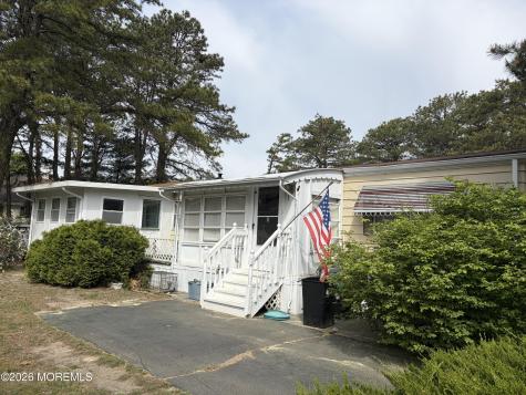 10 Seagull Court Whiting NJ 08759