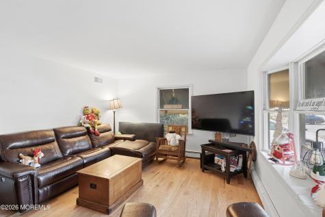 812 Mistletoe Avenue Point Pleasant NJ 08742