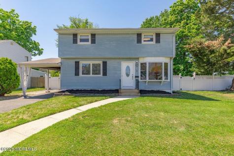 5 Scholer Drive Union Beach NJ 07735