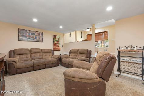 5 Scholer Drive Union Beach NJ 07735