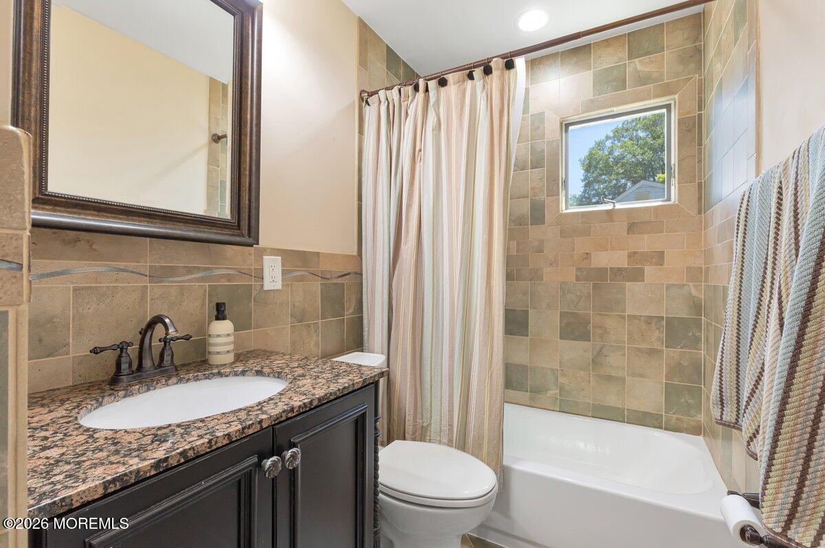 5 Scholer Drive Union Beach NJ 07735