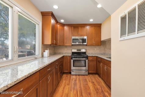 5 Scholer Drive Union Beach NJ 07735