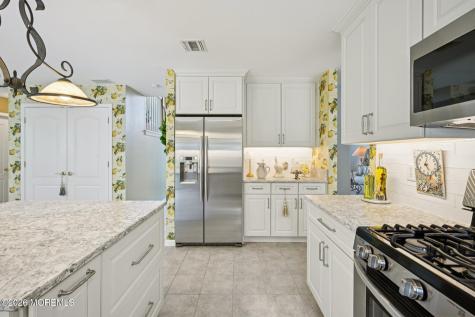 21 Orchid Lane Barnegat NJ 08005