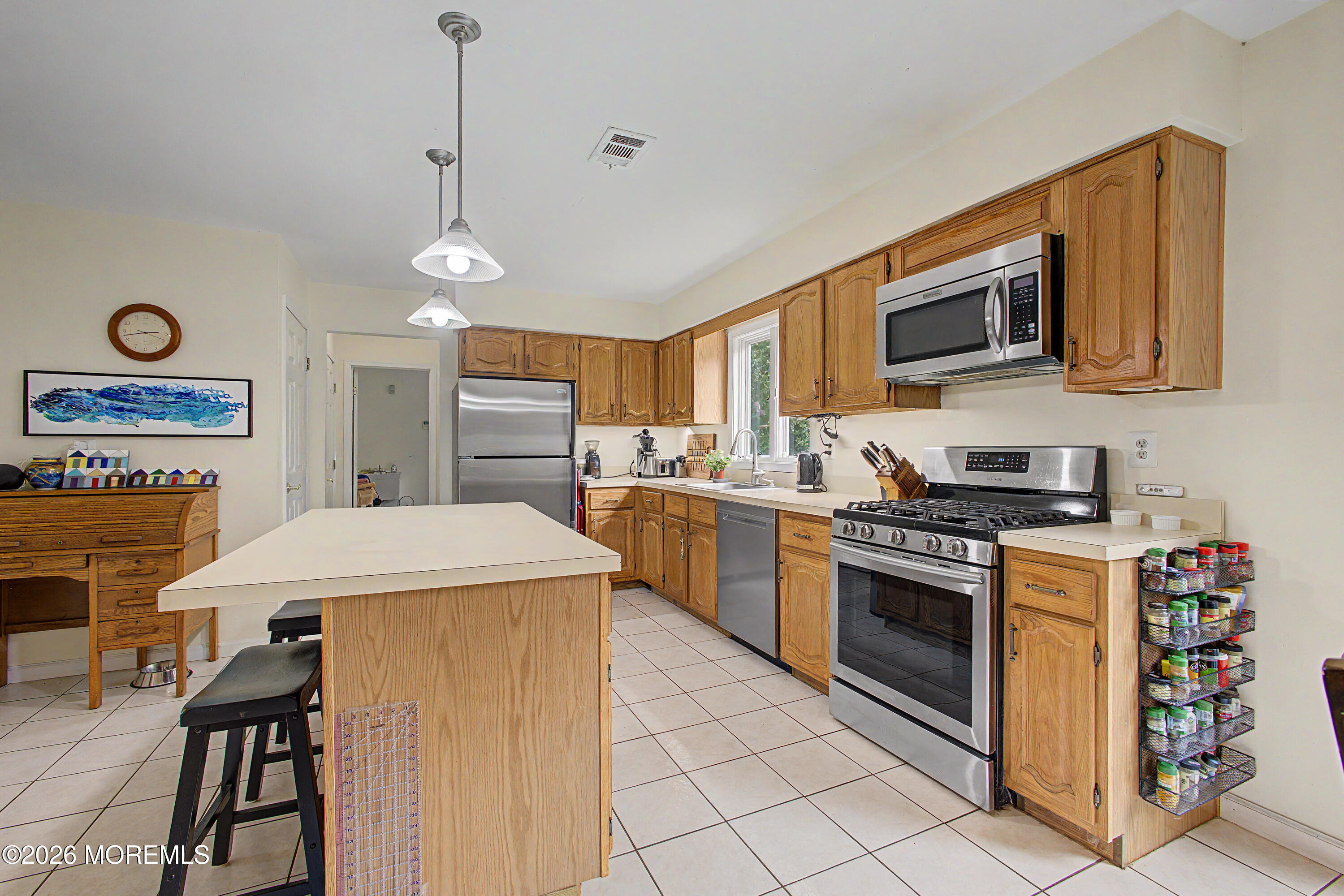 9 Stacy Drive Cream Ridge NJ 08514