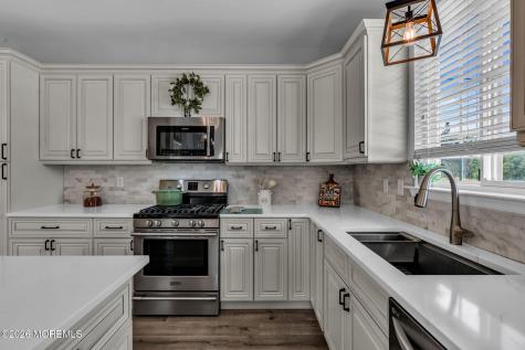 12 Lancaster Way Jackson NJ 08527