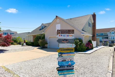 832 Forepeak Drive Forked River NJ 08731