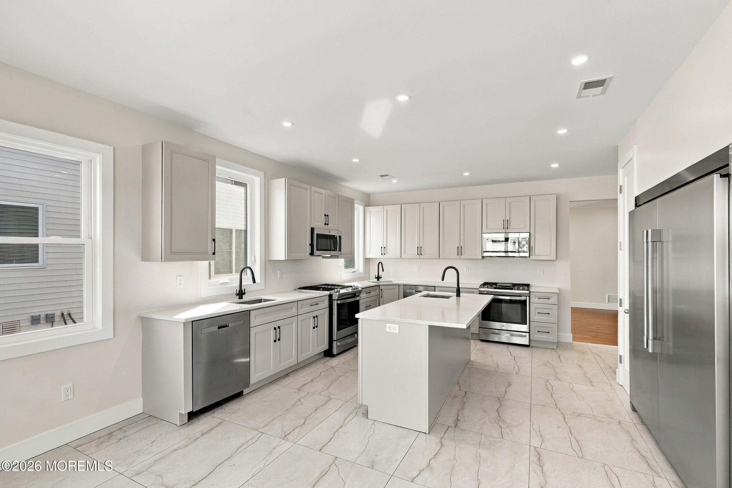 67 Edgecomb Avenue Lakewood NJ 08701