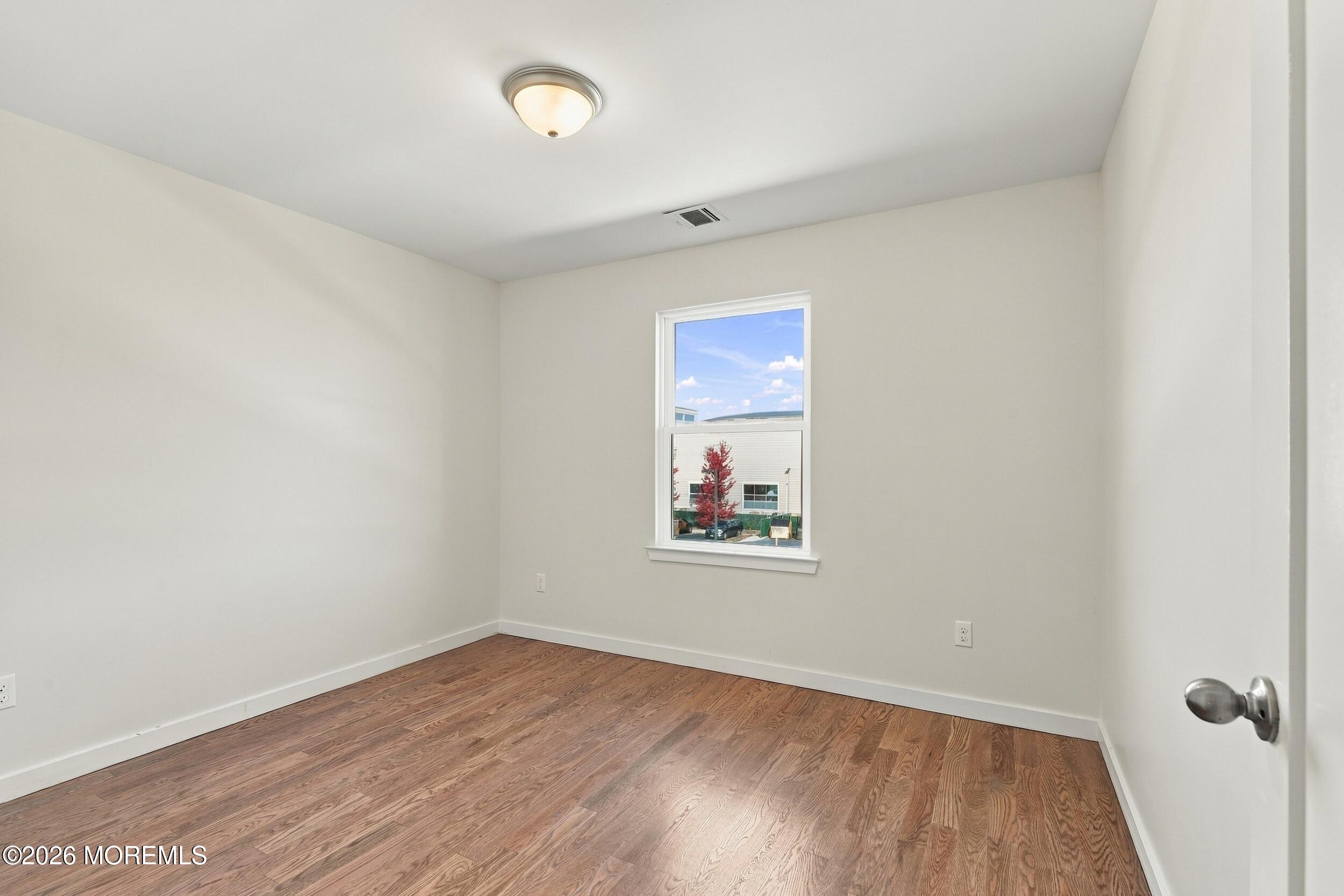 67 Edgecomb Avenue Lakewood NJ 08701