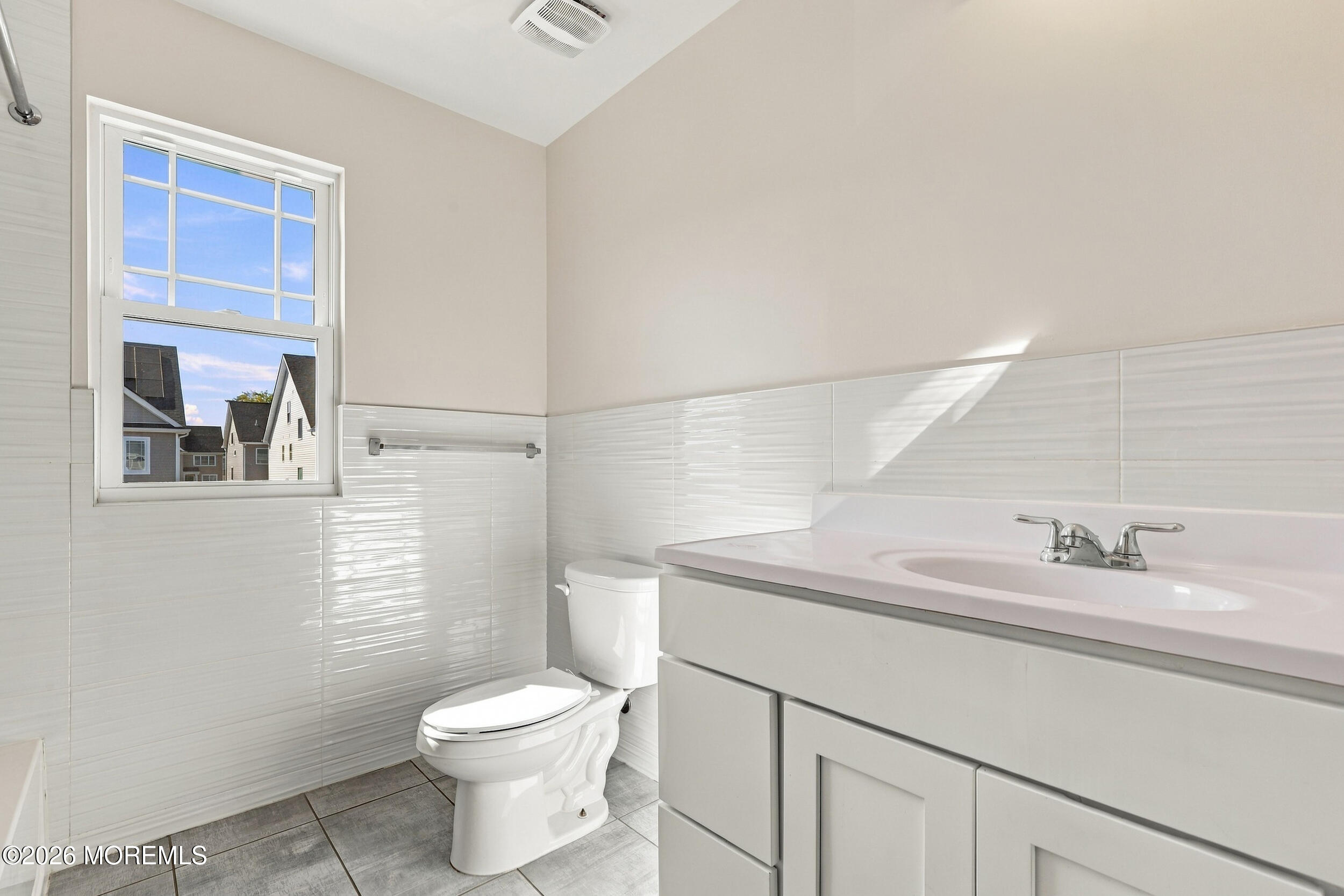 67 Edgecomb Avenue Lakewood NJ 08701