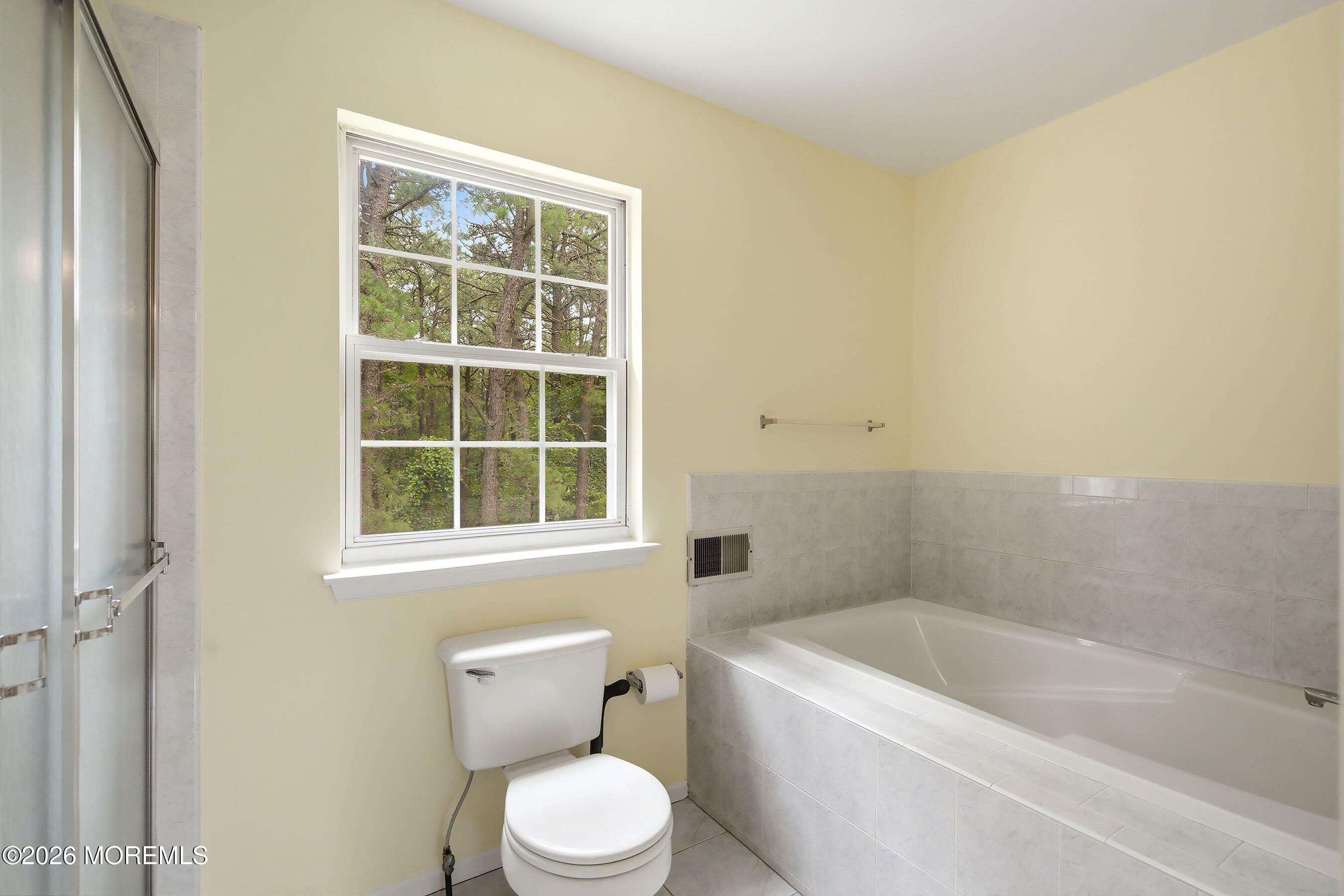 1 Abigail Court Jackson NJ 08527