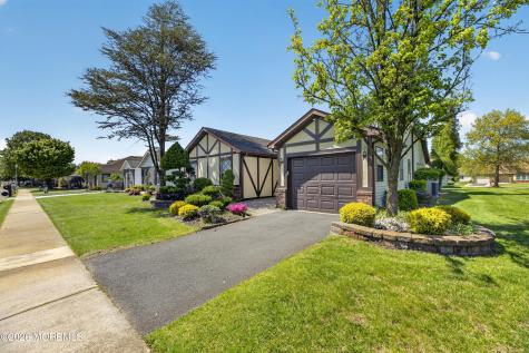 25 Hansom Lane Marlboro NJ 07746