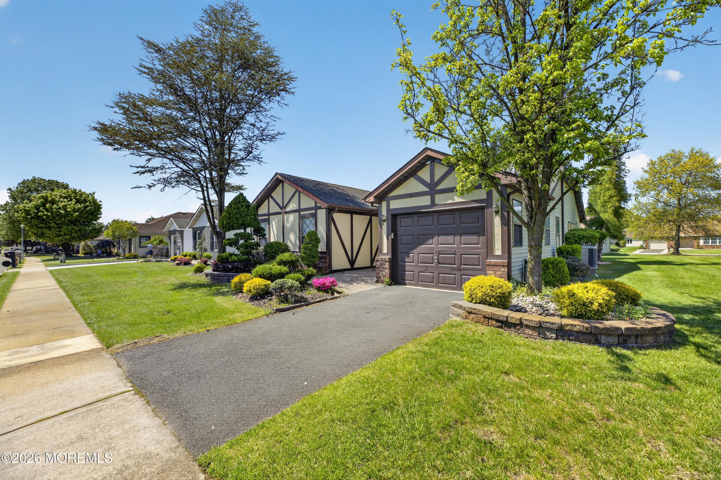 25 Hansom Lane Marlboro NJ 07746