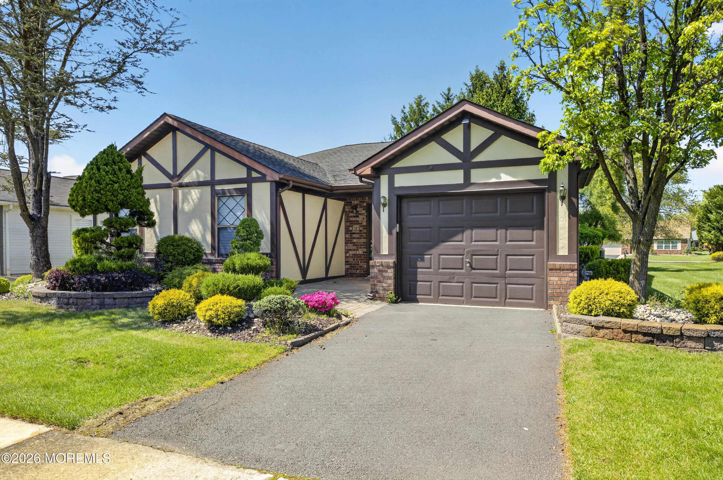 25 Hansom Lane Marlboro NJ 07746