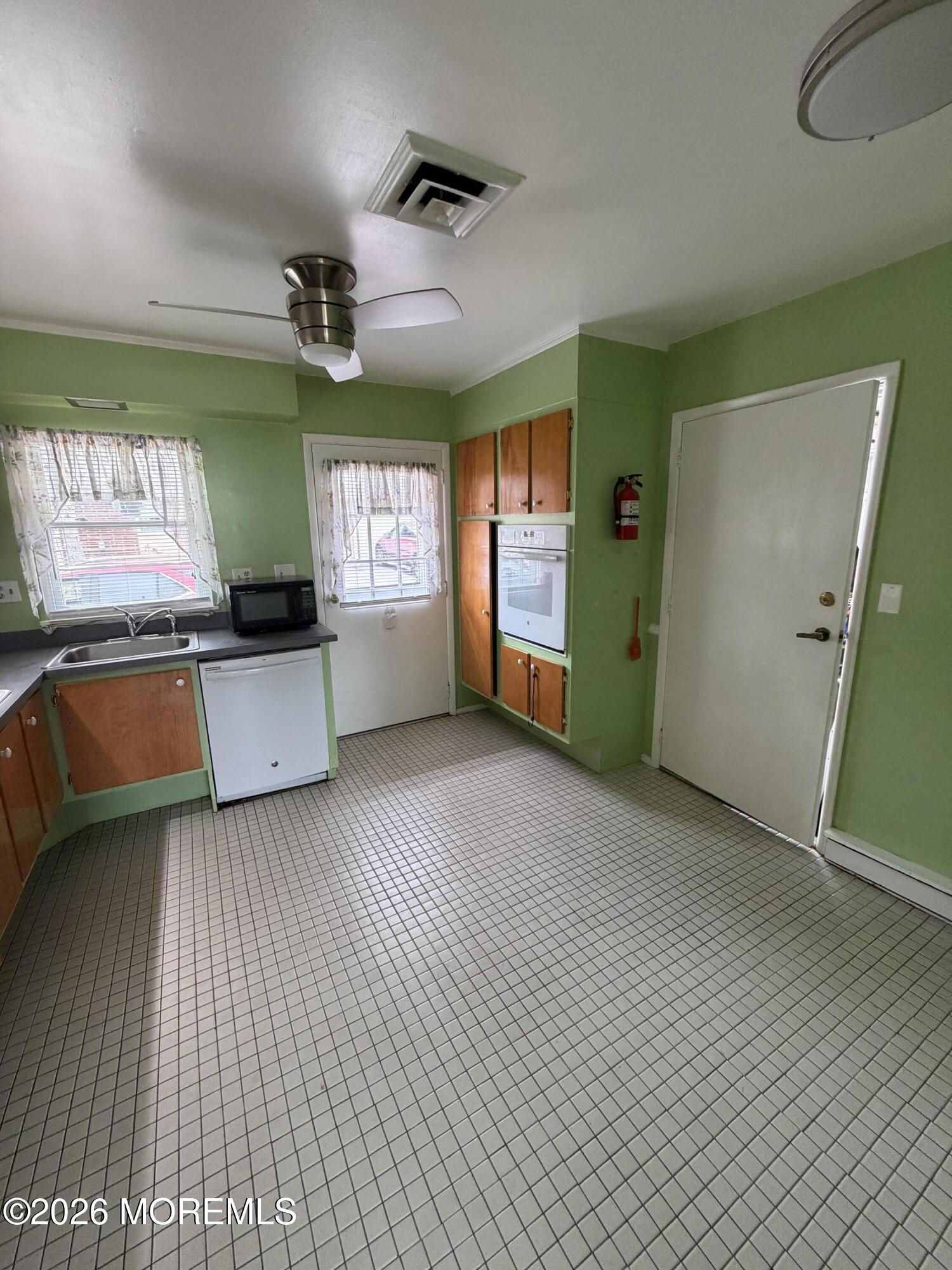 572A Sheffield Court Lakewood NJ 08701